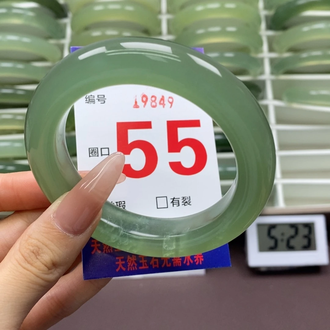 未镶嵌蛇纹石玉手镯