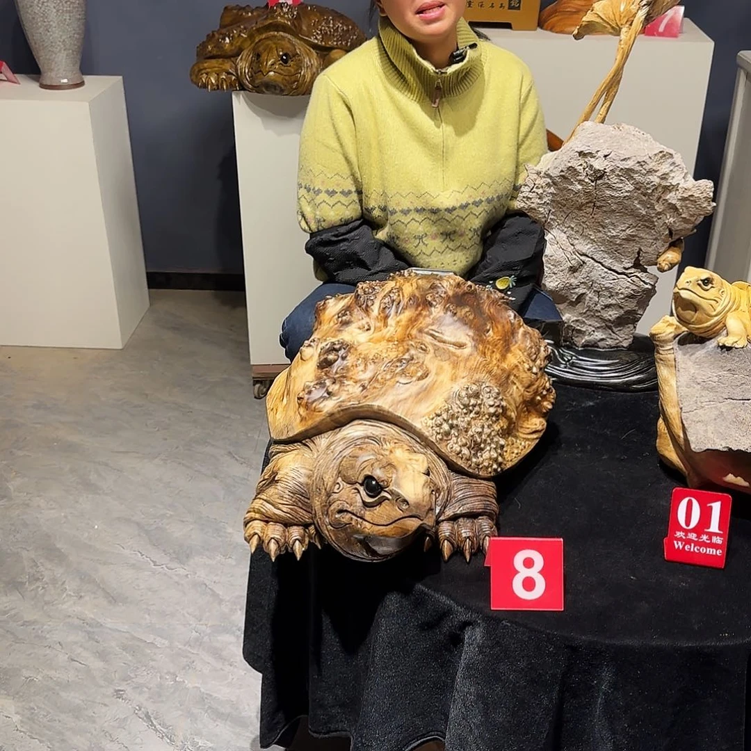 金丝楠木瘤苞作品长寿龟摆件
