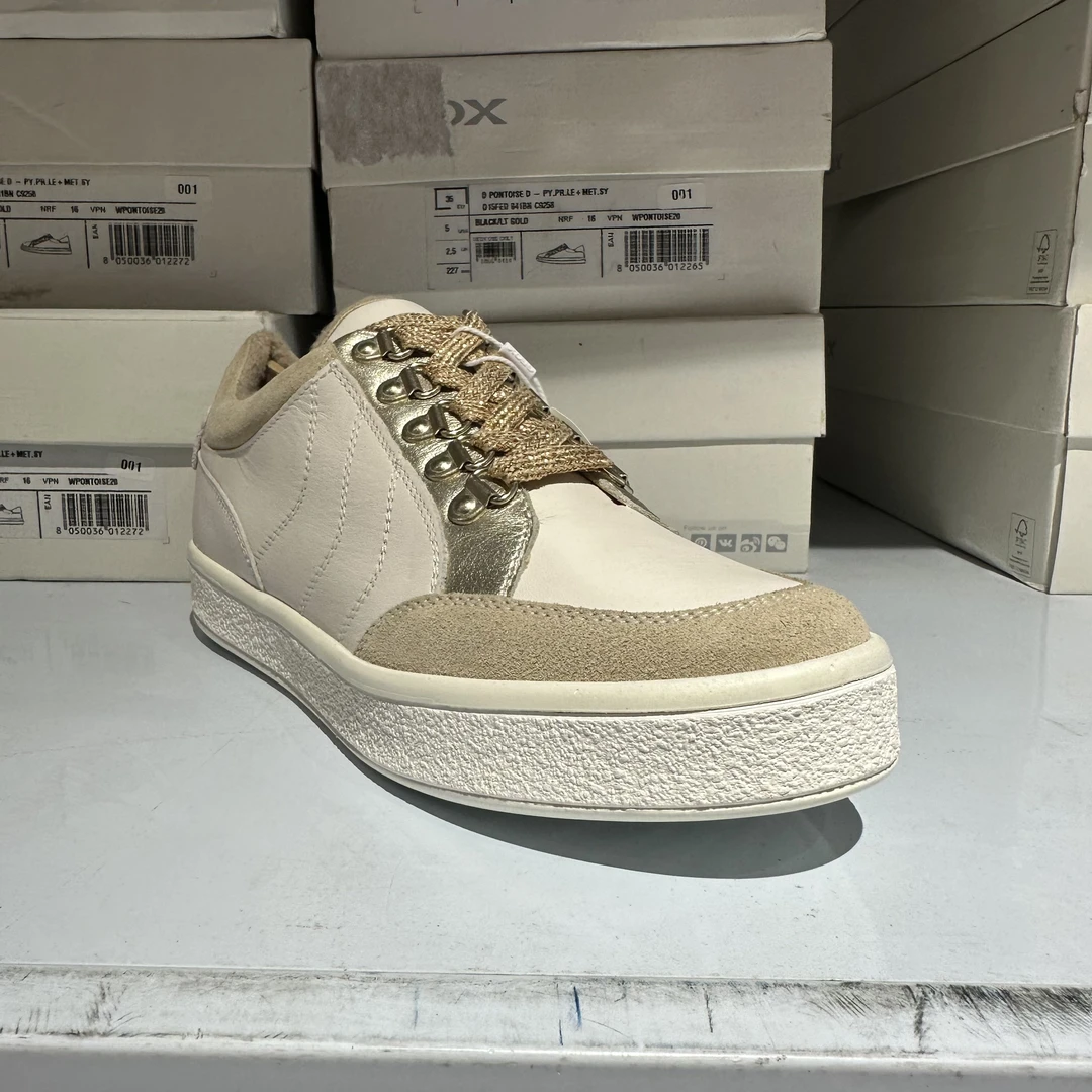 G家女士时尚休闲加绒板鞋D16FFA