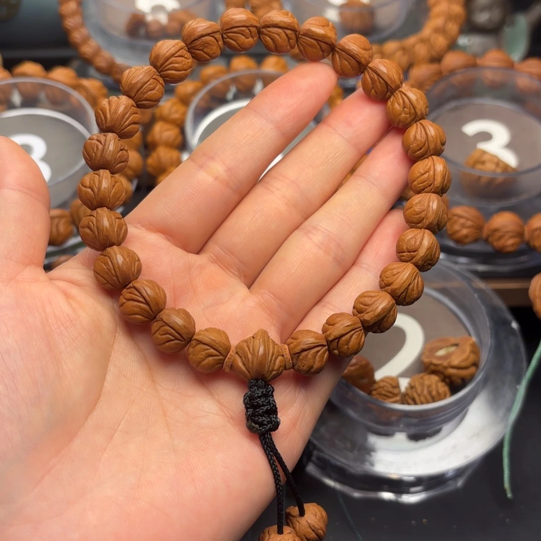 桃核吊坠野生玉龙脊12尺寸