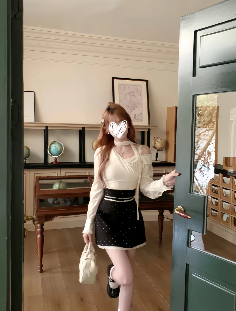 美神露丝 秋季新款气质纯欲风露肩衬衣高腰波点半裙法式两件套装