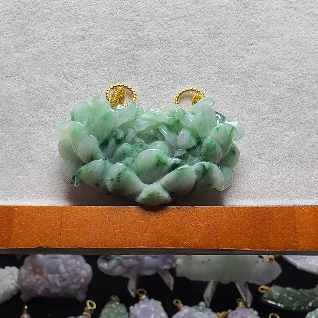 吊坠(赠链)未镶嵌翡翠