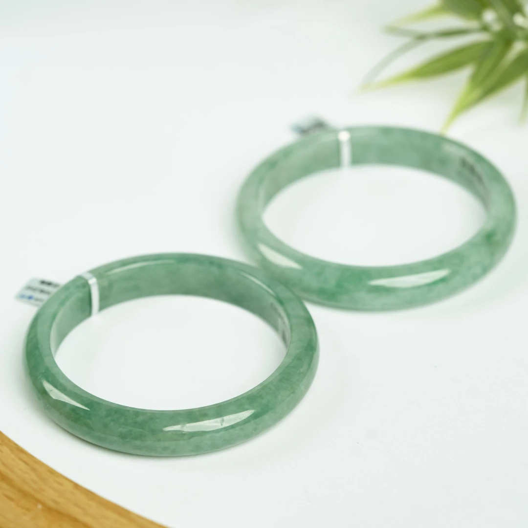【玉总珠宝】翡翠手镯 多样性发一 CAN1050269