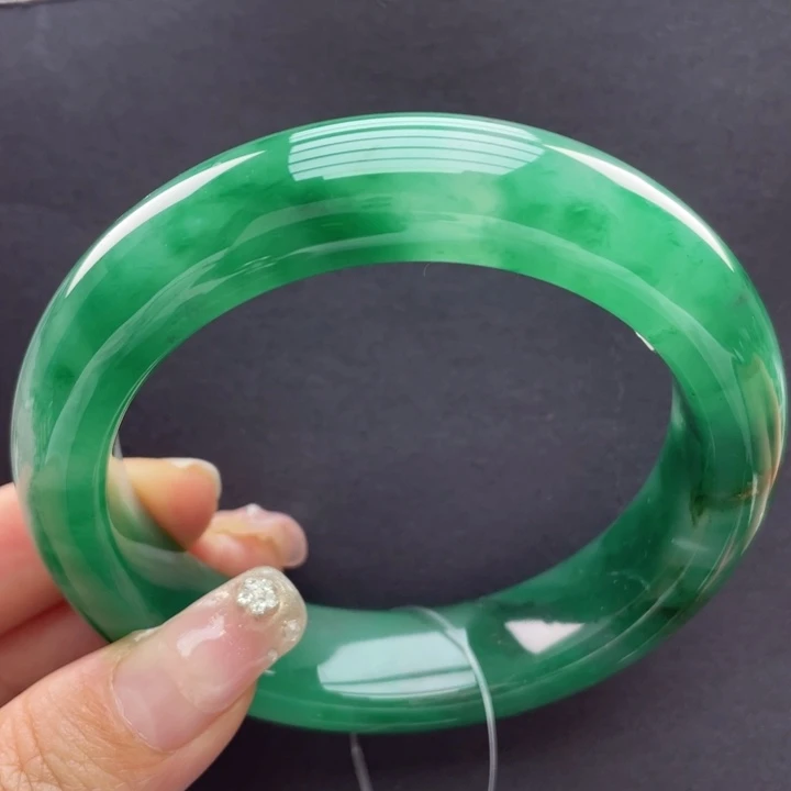 未镶嵌手镯石英质玉