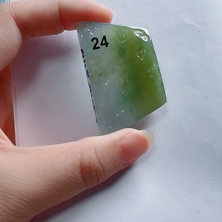 定制翡翠未镶嵌天然翡翠包工