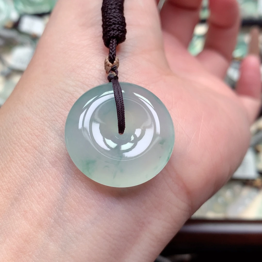 翡翠未镶嵌颈饰扣子