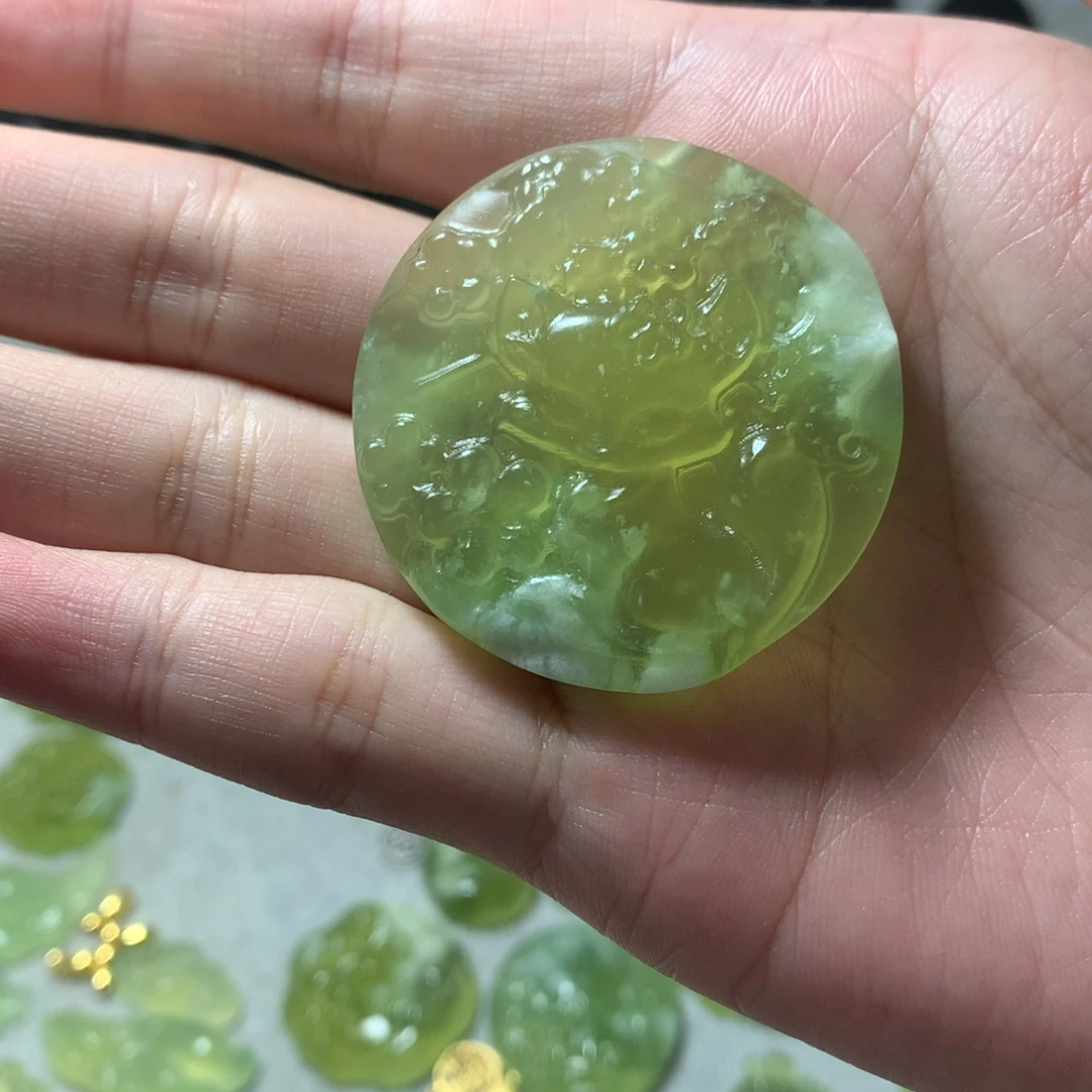 蛇纹石玉合金颈饰