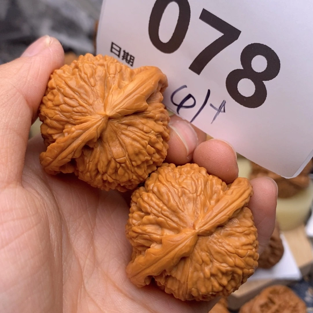 文玩核桃把件078号41家白