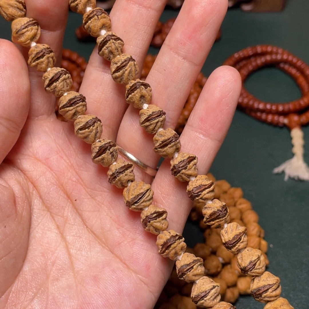 吊坠柏香籽/百香籽红芽金蟾手持