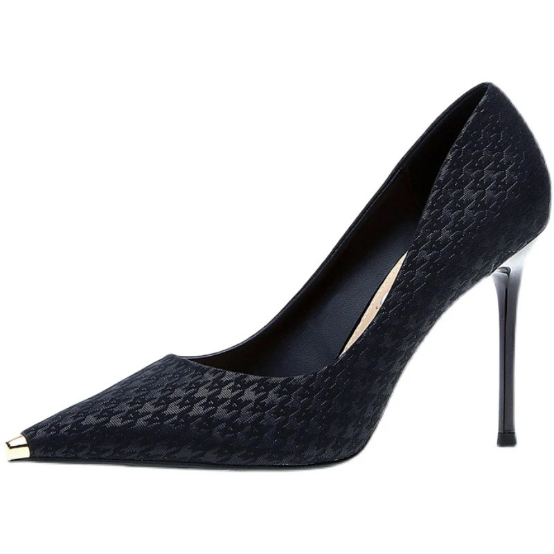 高跟鞋气质单鞋百搭黑色细跟尖头女鞋春秋网红时尚性感少女春季鞋