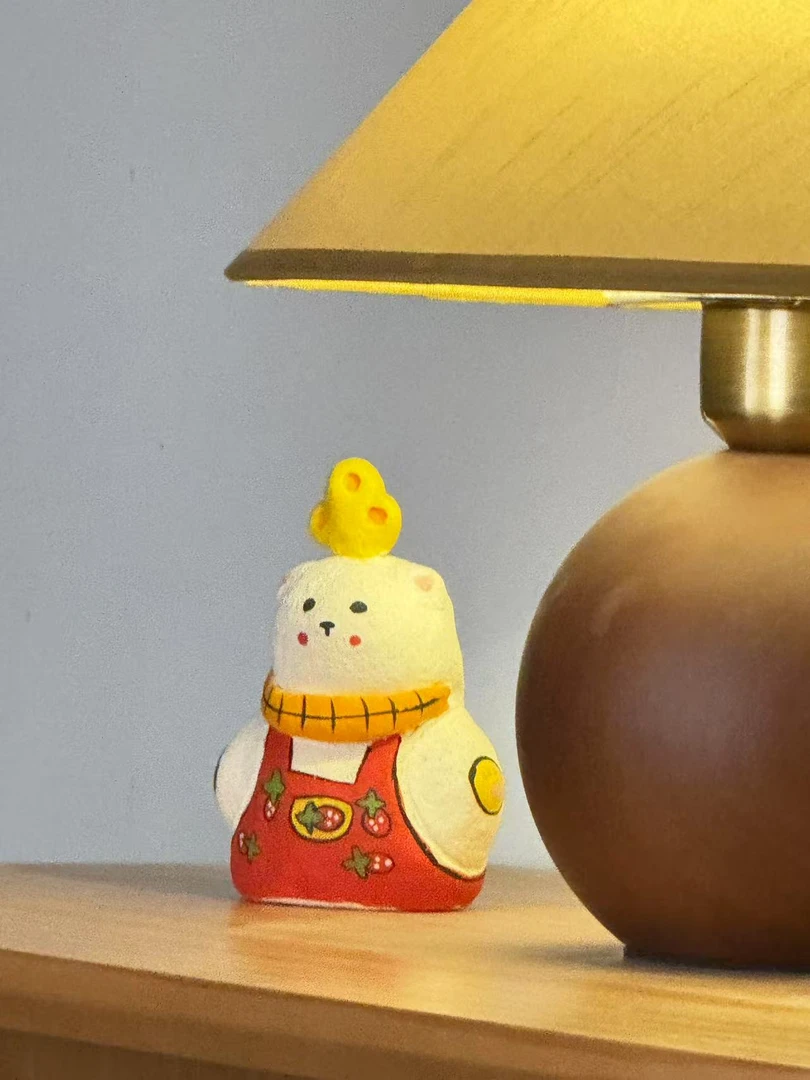 景德镇可爱设计师款陶瓷摆件
