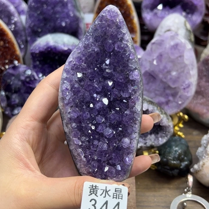 未镶嵌水晶大型摆件（非配饰）344