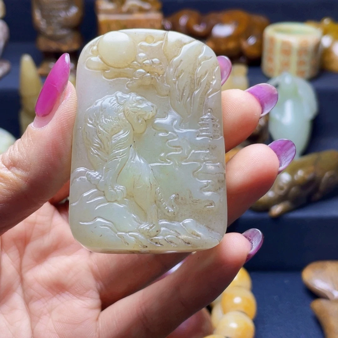 岫岩老玉（透闪石质玉）未镶嵌颈饰