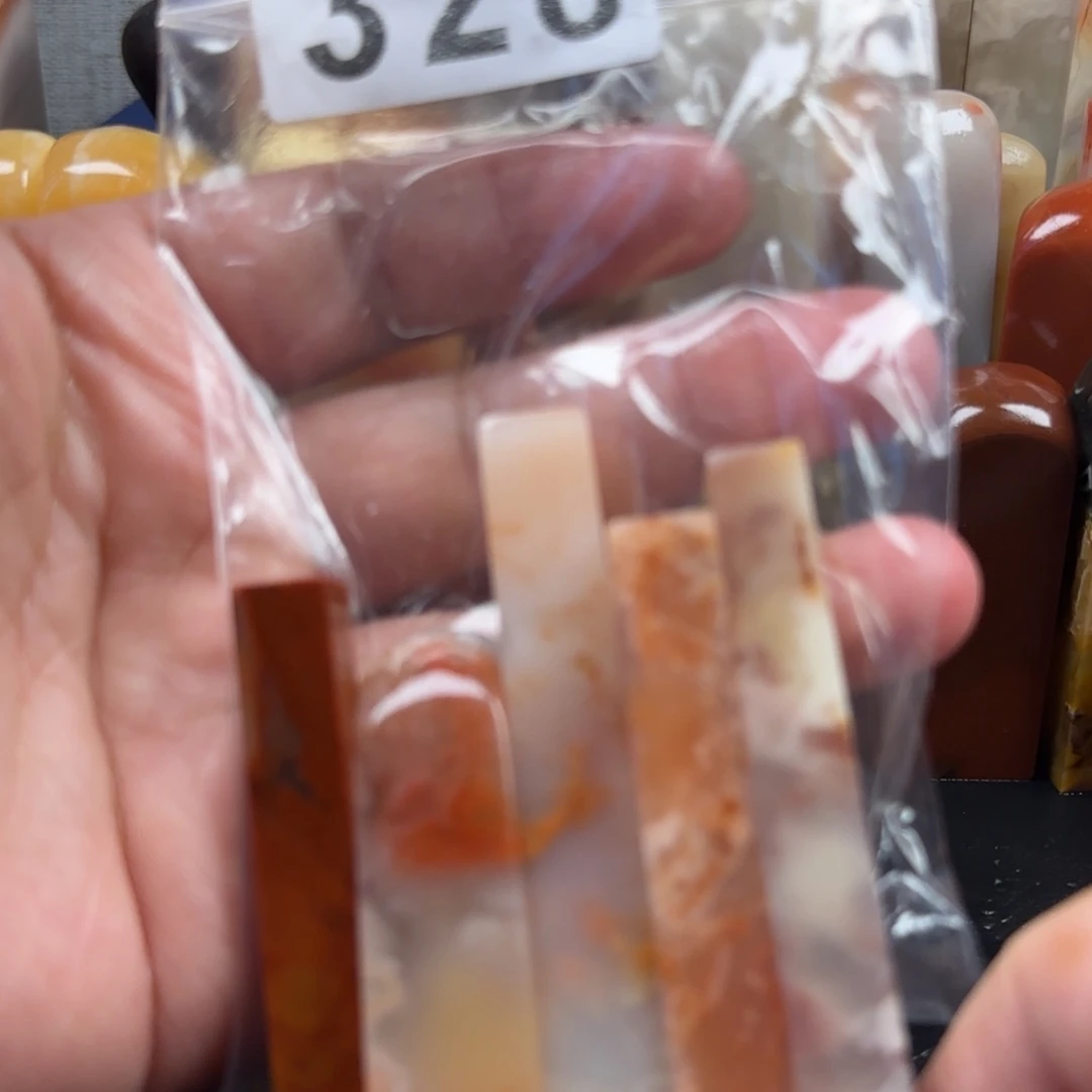 老挝石5方1.0大长腿