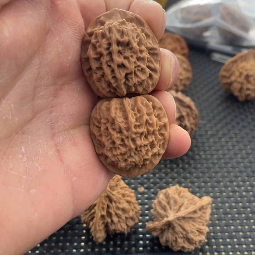 秦岭小王文玩核桃