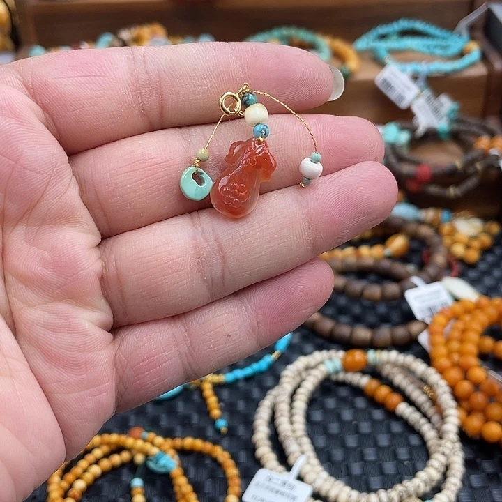 南红玛瑙设计款未镶嵌发一件