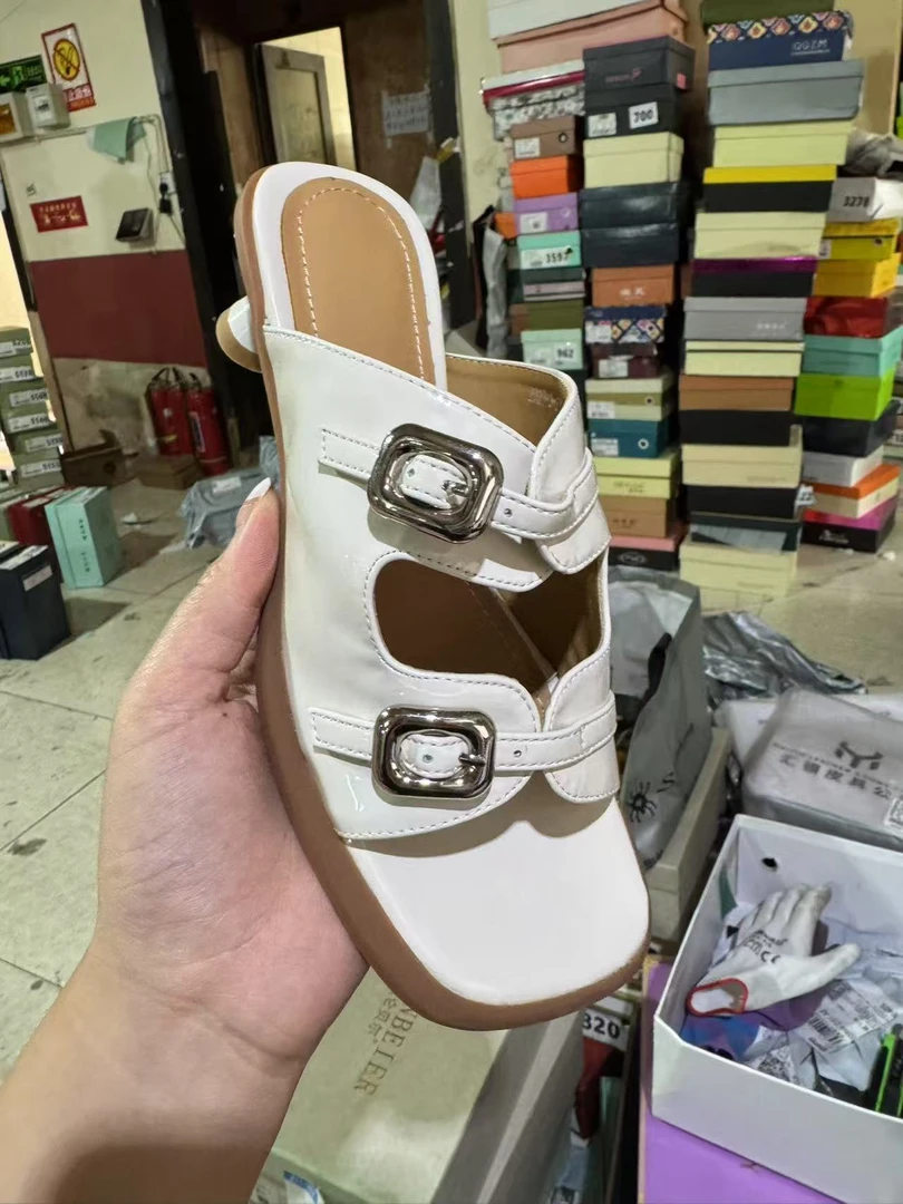 2327-3 好看的百搭的米色拖鞋