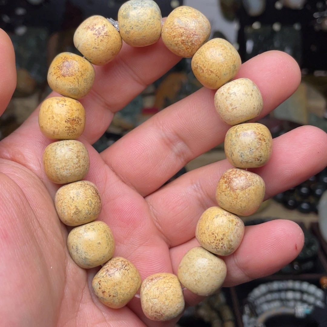 岫岩河磨玉（透闪石质玉）未镶嵌颈饰15×13