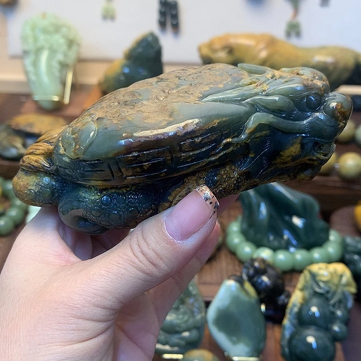 宿***傅岫岩河磨玉（透闪石质玉）未镶嵌把件