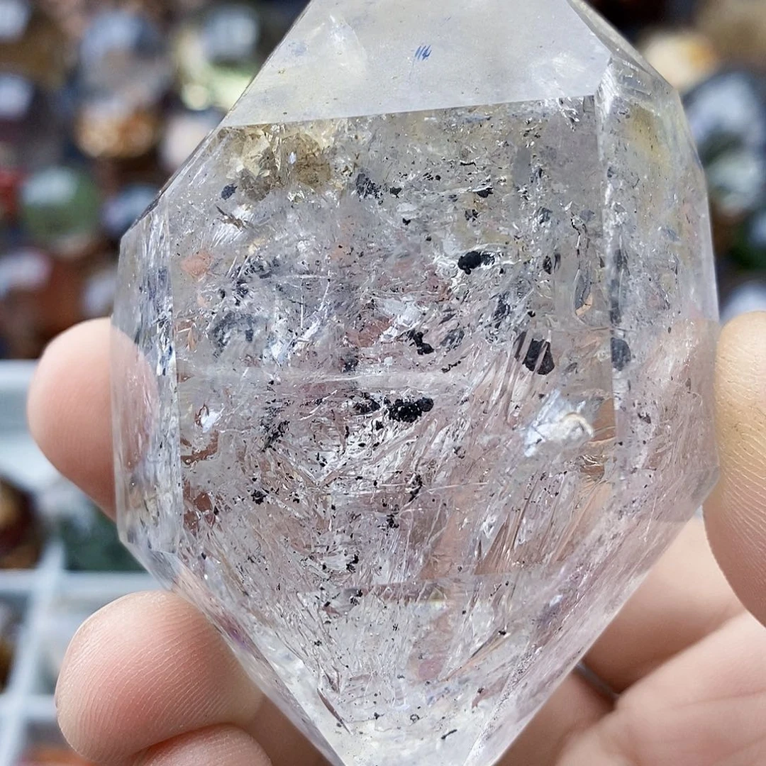 天然水晶透亮光泽未镶嵌水晶K****J