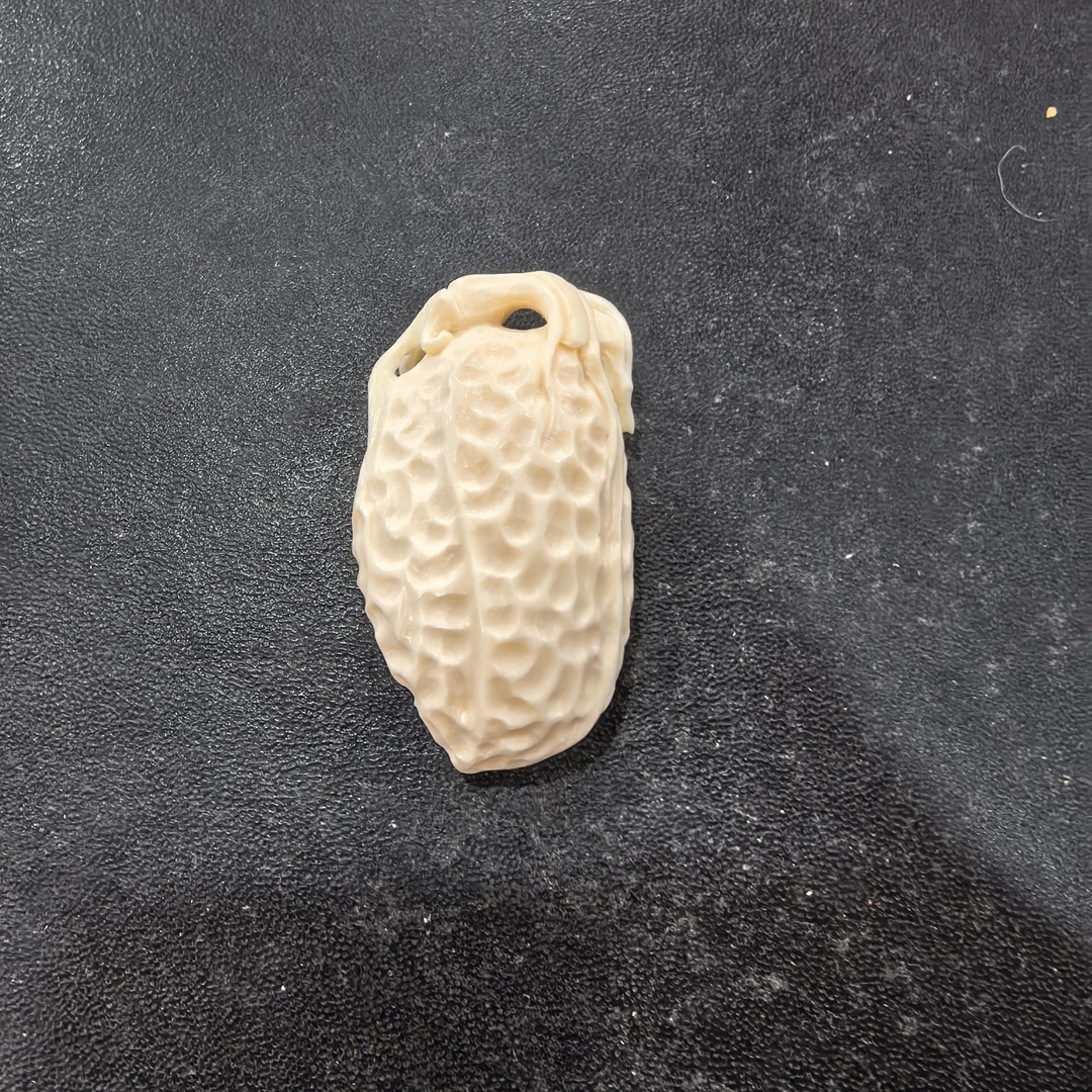 猛犸约8.6克雕刻件ZL2530