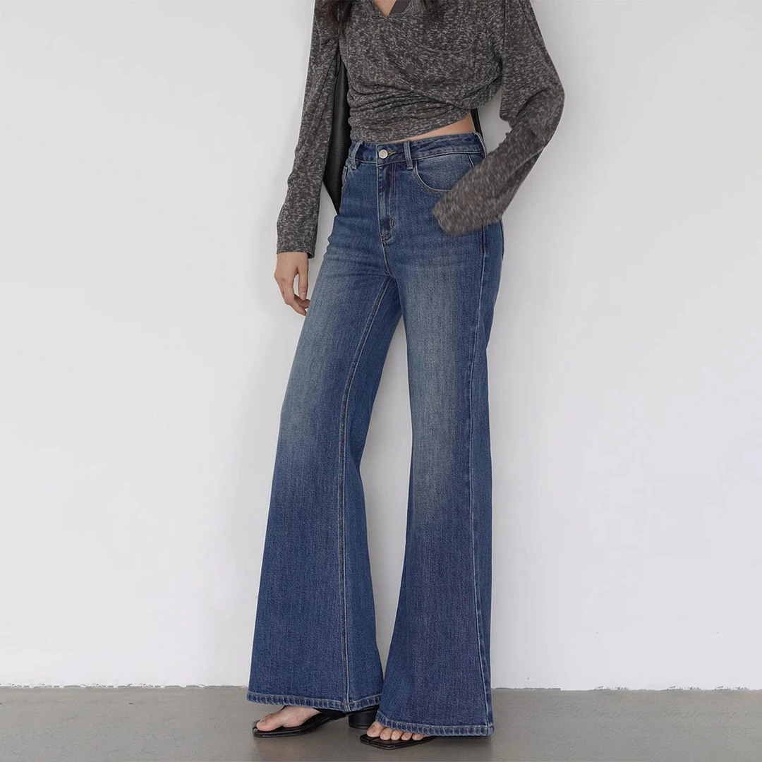 冬季深蓝色加绒加厚女宽松遮胯显直牛仔裤大码高腰显瘦弹力喇叭裤