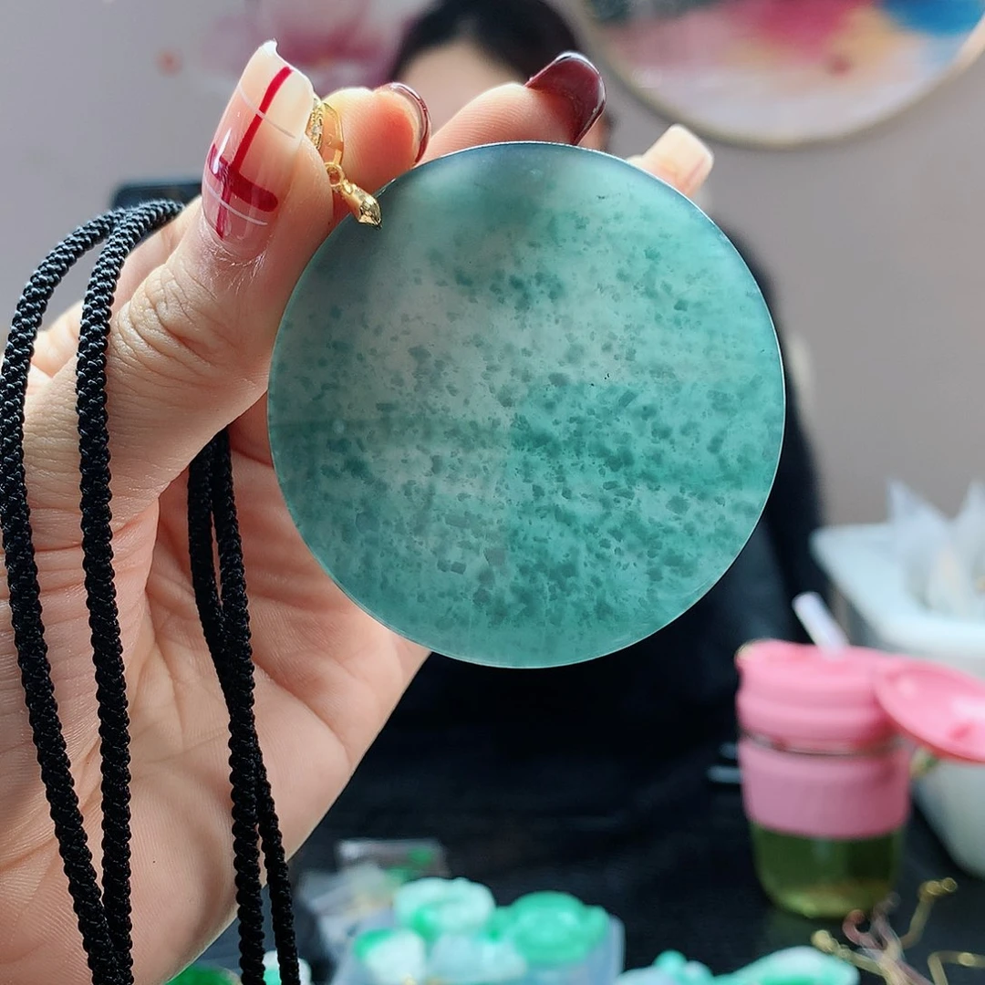 【闪购商品】翡翠吊坠(赠链)合金