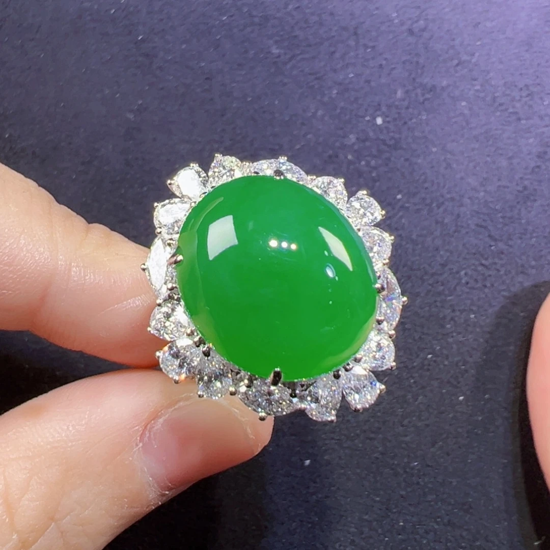 翡翠18K金镶嵌戒指