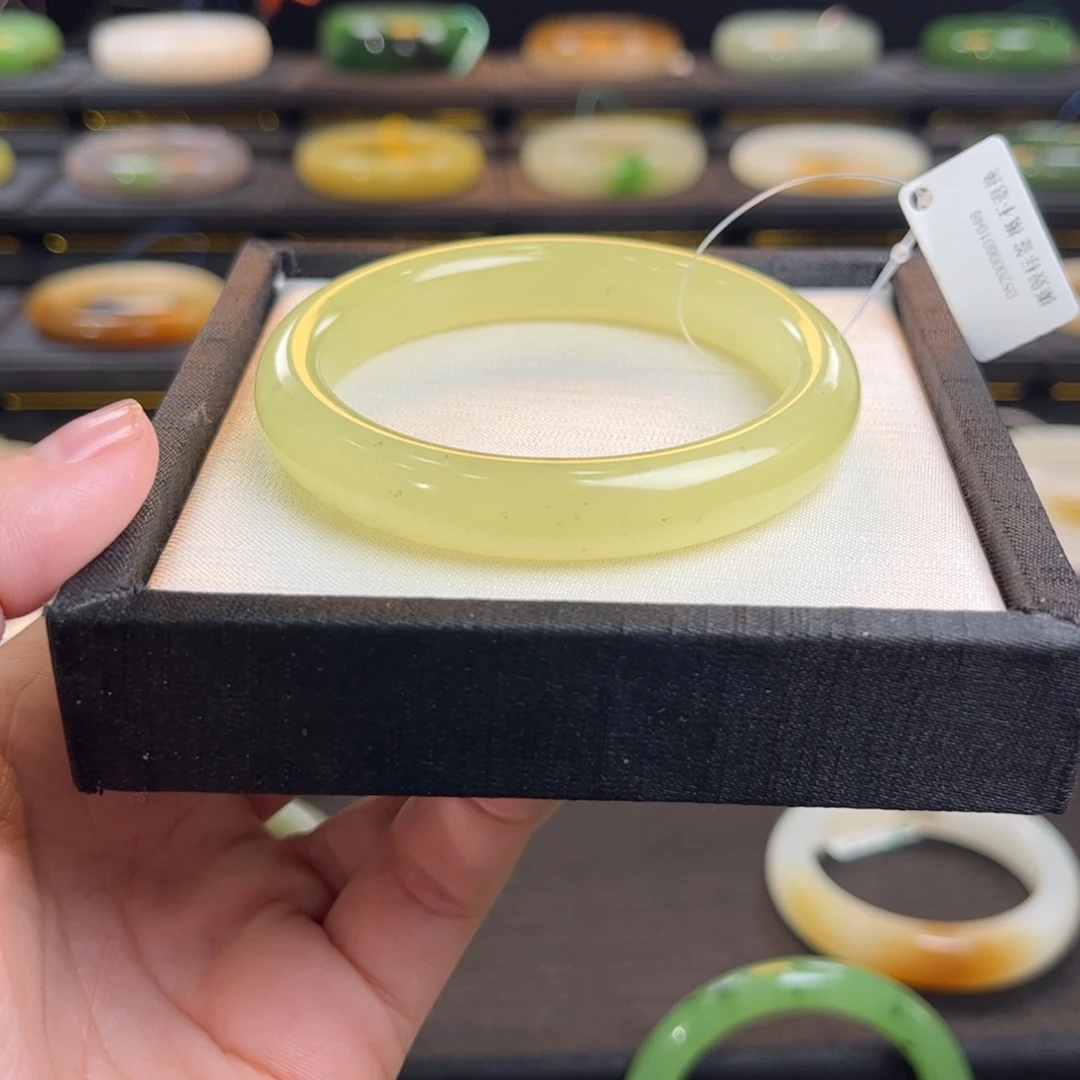 和田玉未镶嵌手镯高冰正黄 特色点墨款