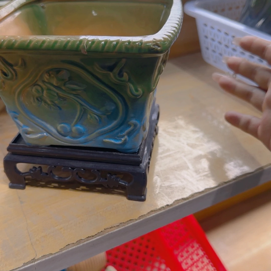 紫砂花盆粗陶精雕