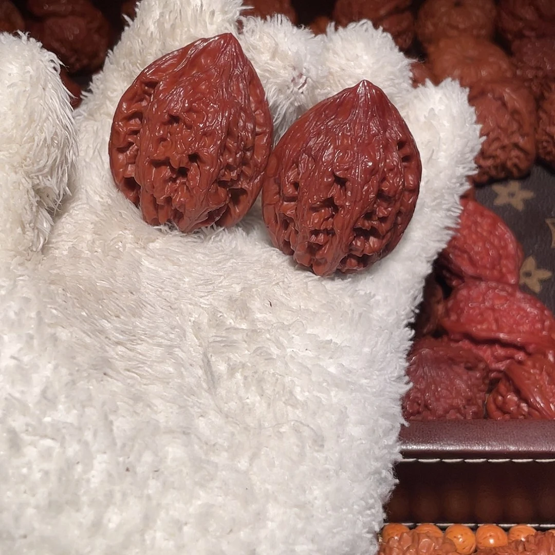 馨***香文玩核桃吊坠大姑石