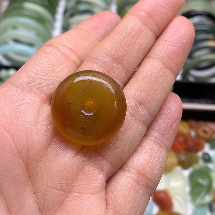 蛇纹石玉未镶嵌挂件