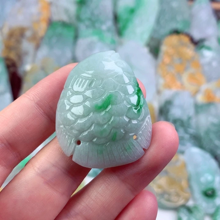 吊坠(不含链)未镶嵌翡翠