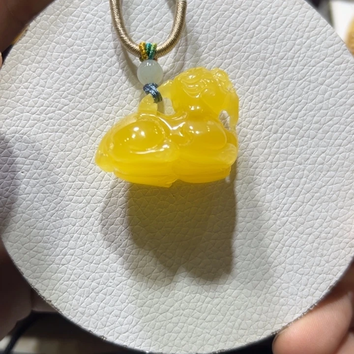 琥珀颈饰未镶嵌琥珀吊坠