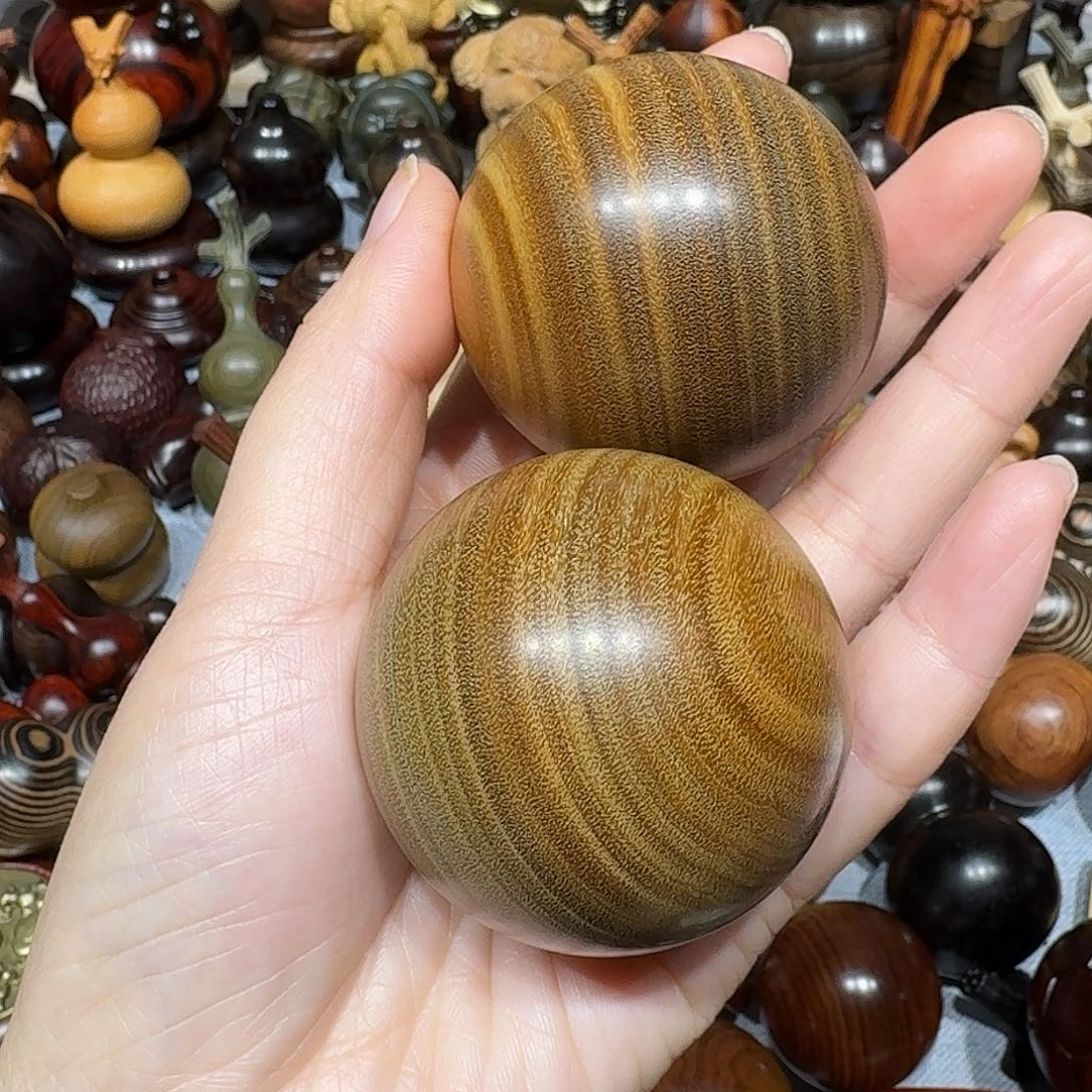 虫***虫木绿檀直径5手球一对