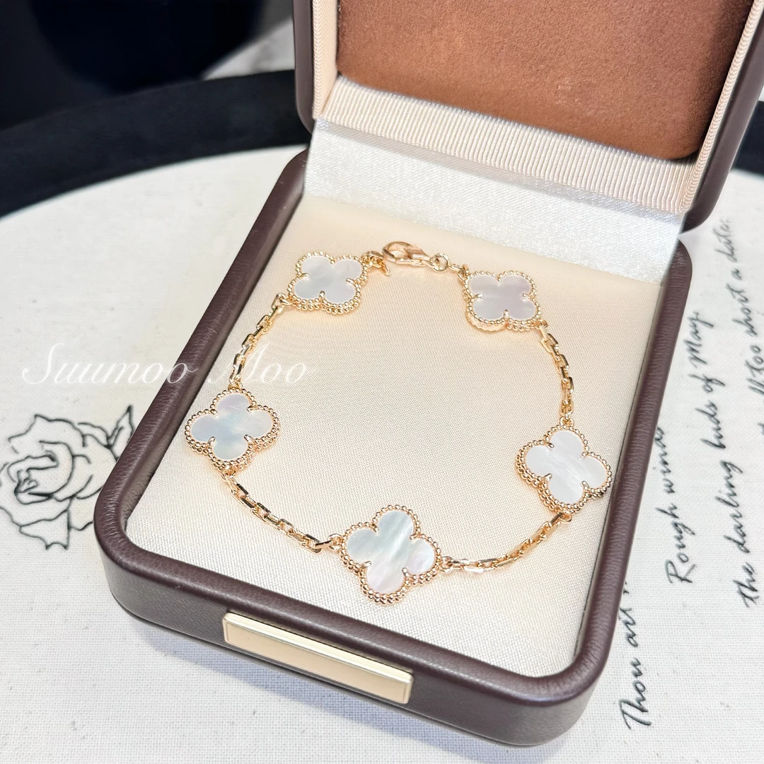 铜合金合成锆石手链 法式女千金风白贝幸运草手链