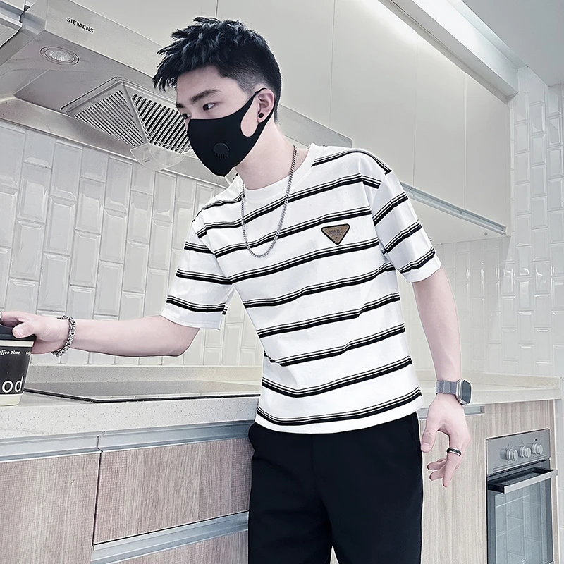 条纹短袖t恤男士夏季2025新款高级感网红洋气炸街男装半袖体恤衫