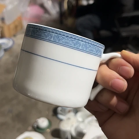 其他瓷咖啡杯一个
