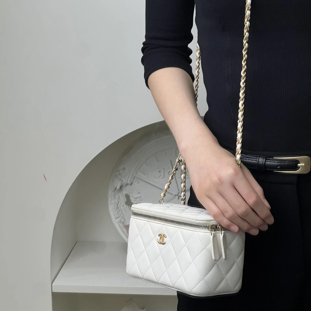 95新 Chanel/香奈儿 金球长盒子白金斜挎包/优品