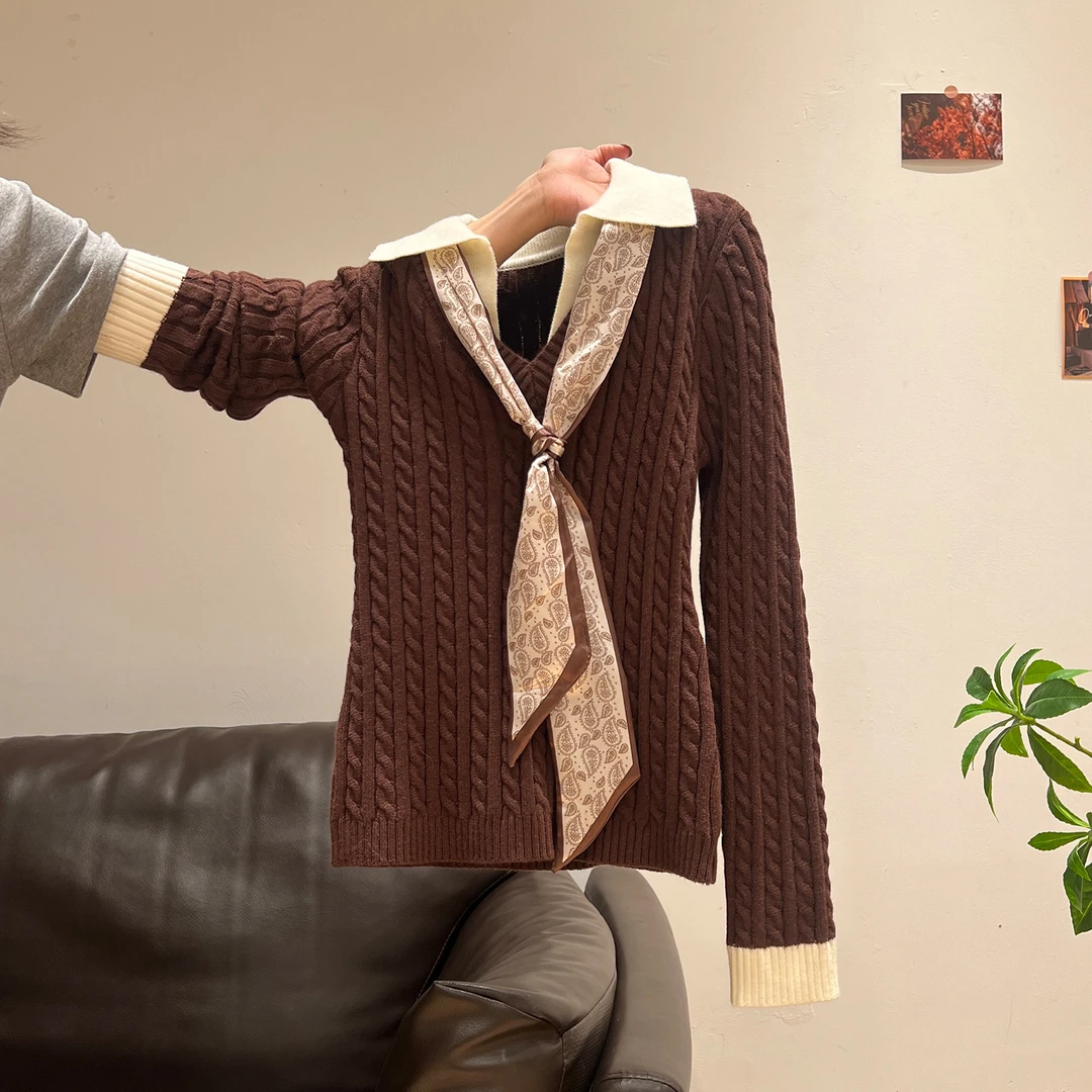 夏珍假两件麻花翻领毛衣女冬季新款修身显瘦针织衫搭配丝巾两件套