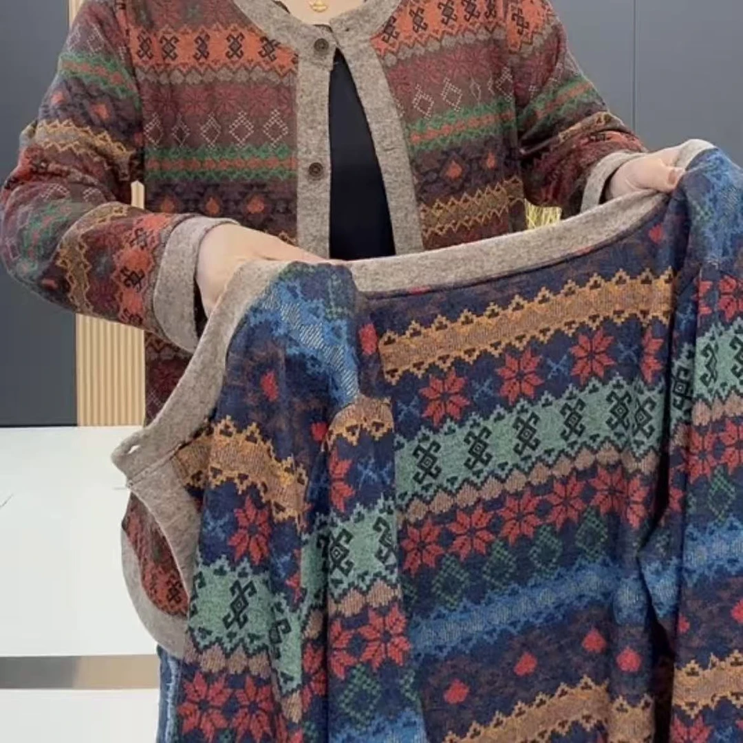 影8105早秋新款民族风圆领扣版气质大码长袖衣