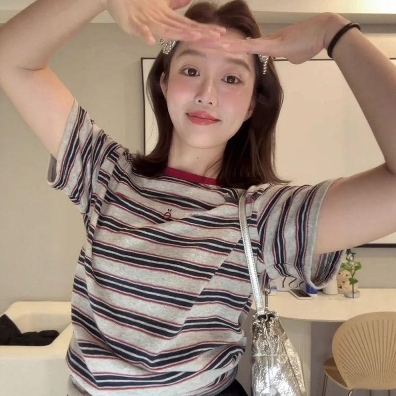 韩系高级感条纹圆领短袖t恤女夏季小个子超好看独特漂亮正肩上衣