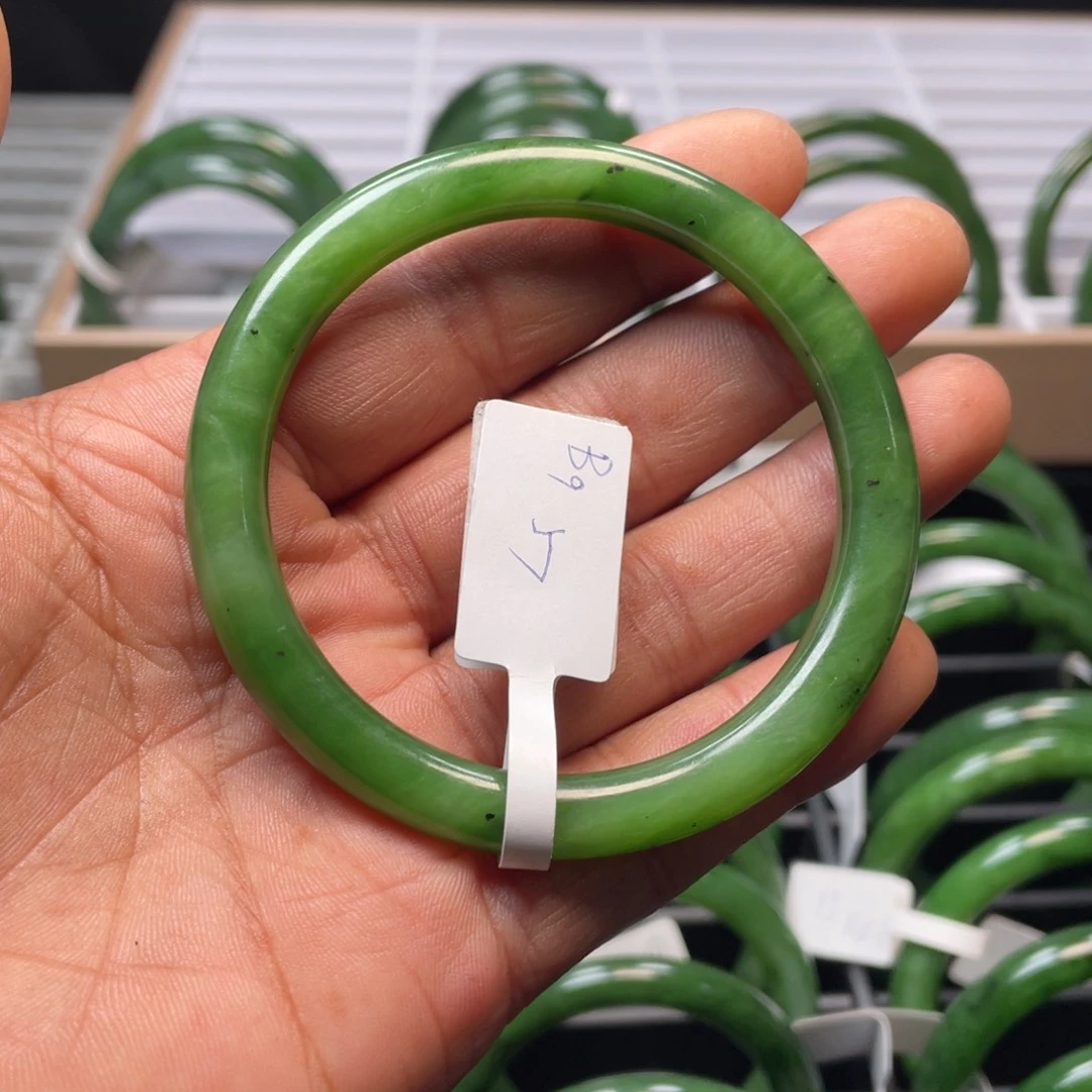 和田玉（碧玉）手镯未镶嵌