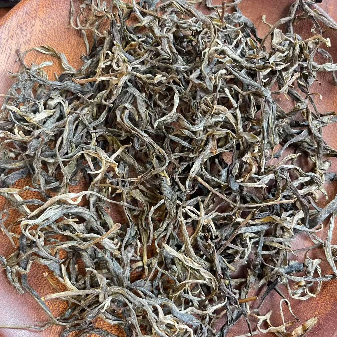 云南姑娘的茶2024年易武冷水河古树金奖散茶 100克