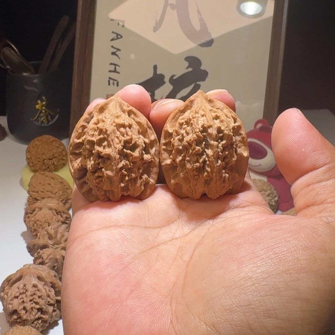 文玩核桃吊坠32尺寸野生原树龙脉鸡心