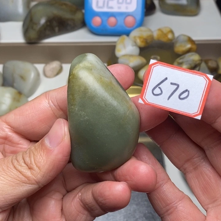 未镶嵌和田玉把件670