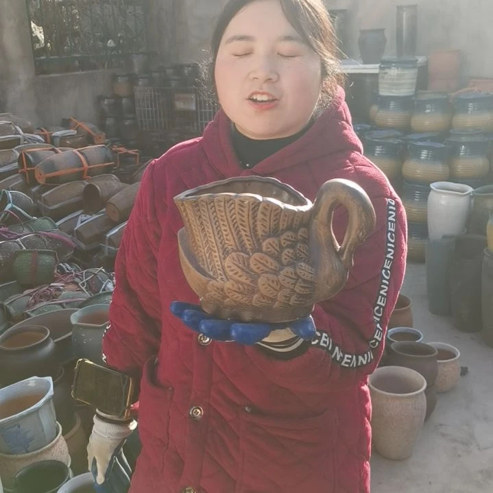 红陶瑕疵一个盆。。。