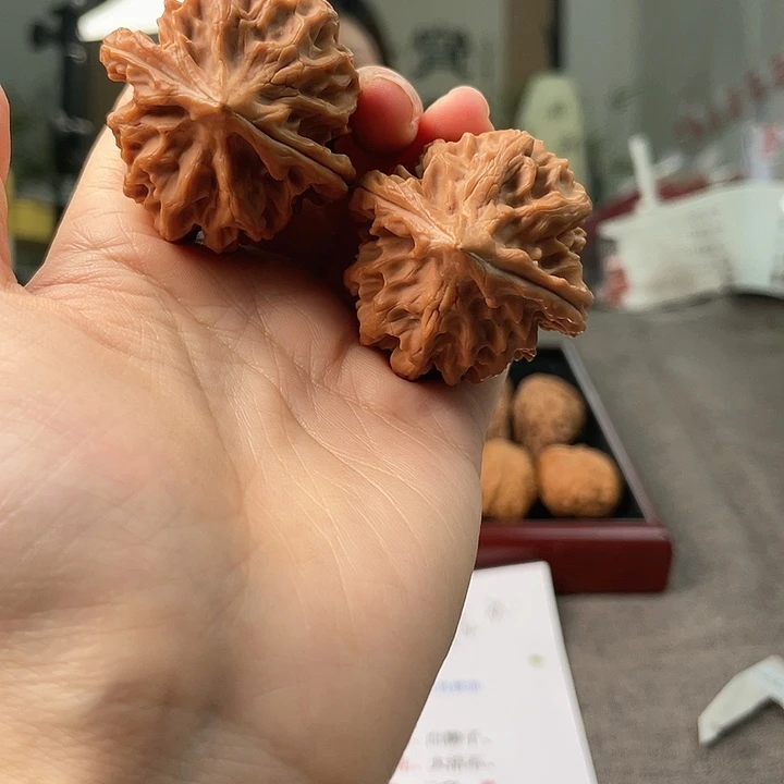 文玩核桃把件一***萄大龙41