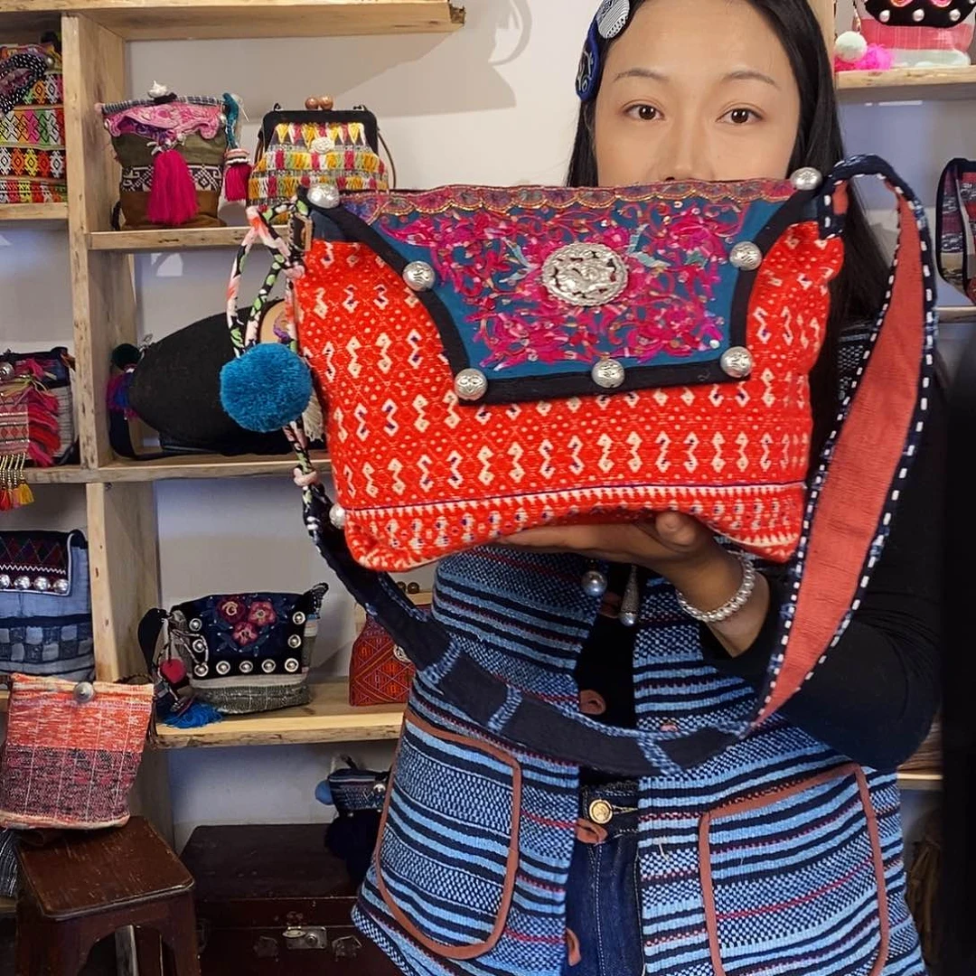 织绣手工制作工艺包包