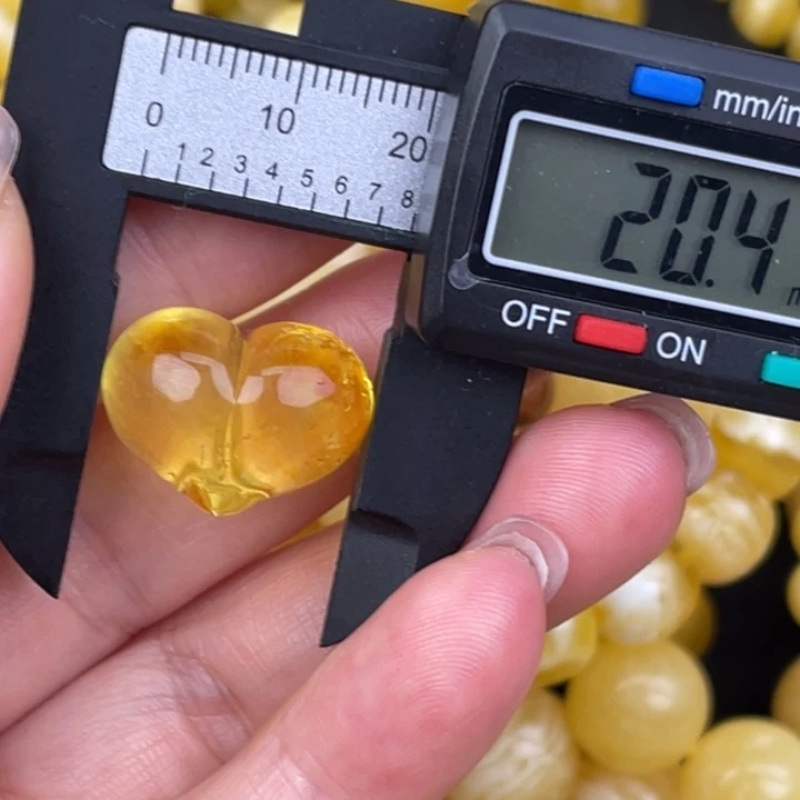 蜜蜡未镶嵌裸石微瑕259